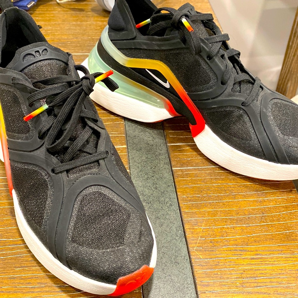 Nike Sneakers Size 9